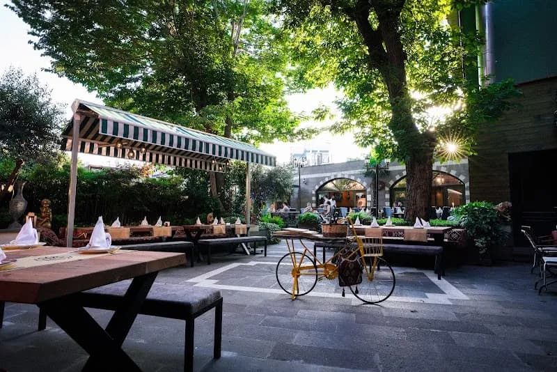 Garden 1897 Restaurant