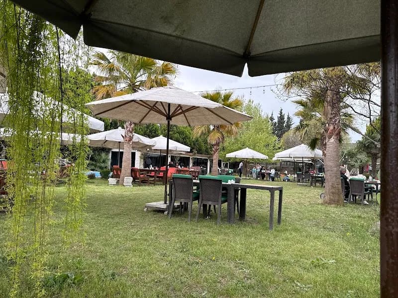 Fokaia Garden Kahvaltı Bahçesi