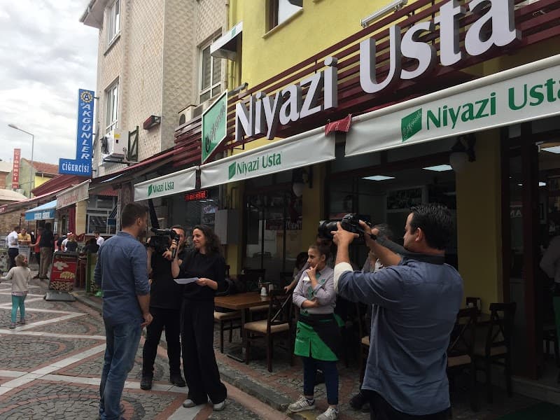 Ciğerci Niyazi Usta